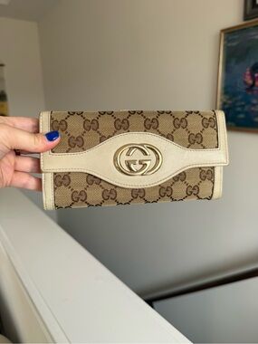 Gucci Beige GG Canvas Continental Wallet with Cream Trim and Gold Logo